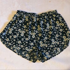 Shorts - Shorts Shorts - Shorts